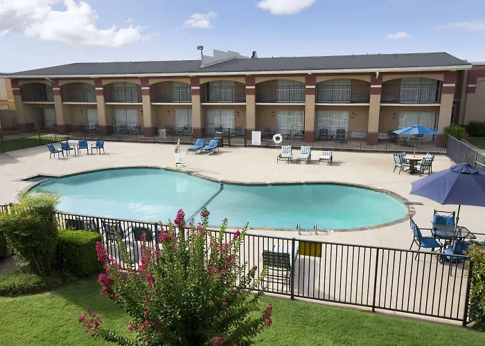 Howard Johnson By Wyndham Oklahoma City Okc Airport, Fairgrounds, I40